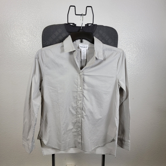 For The Republic Women's Light Gray Button Down Shirt Size XS - Picture 1 of 5